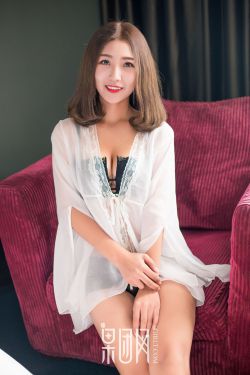 美女挠痒痒